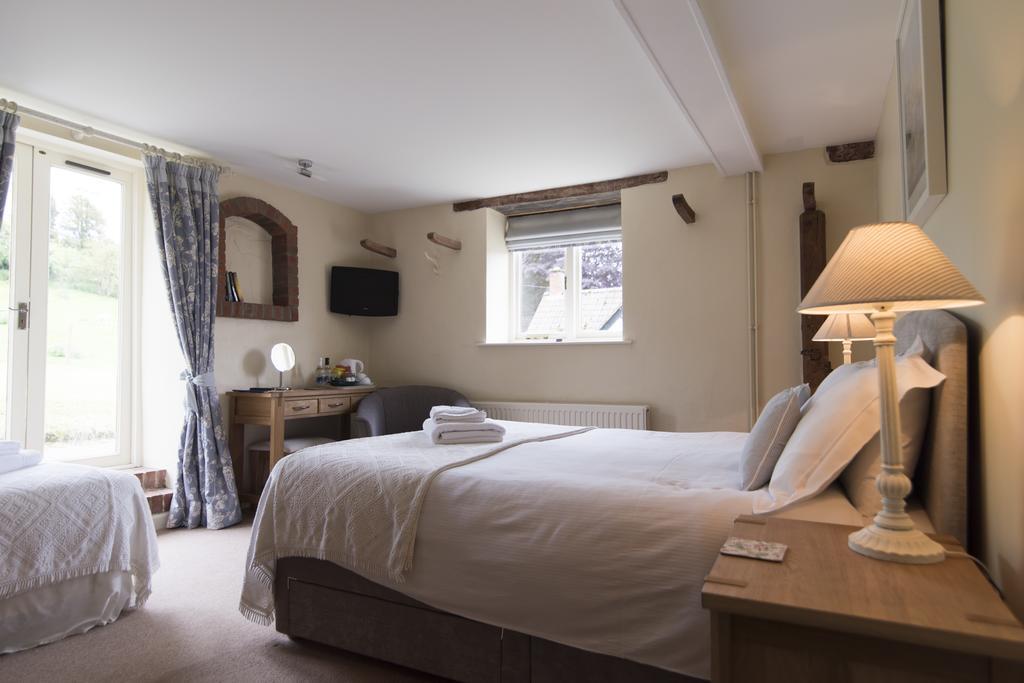 The White Horse Inn Calne Exteriér fotografie