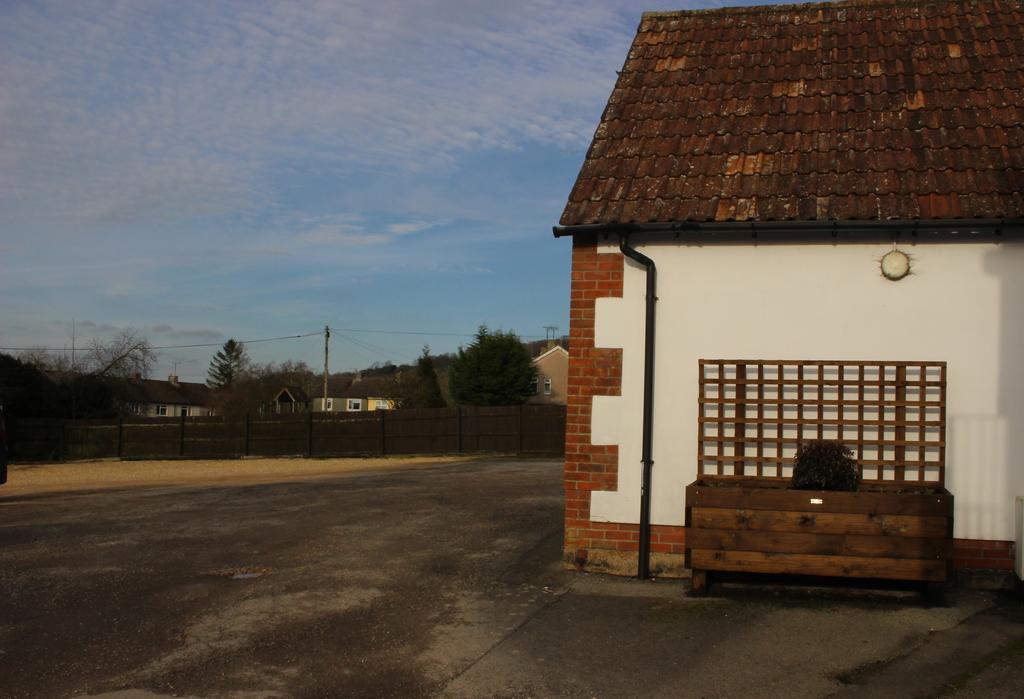 The White Horse Inn Calne Exteriér fotografie