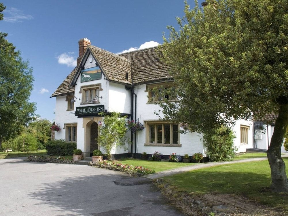 The White Horse Inn Calne Exteriér fotografie