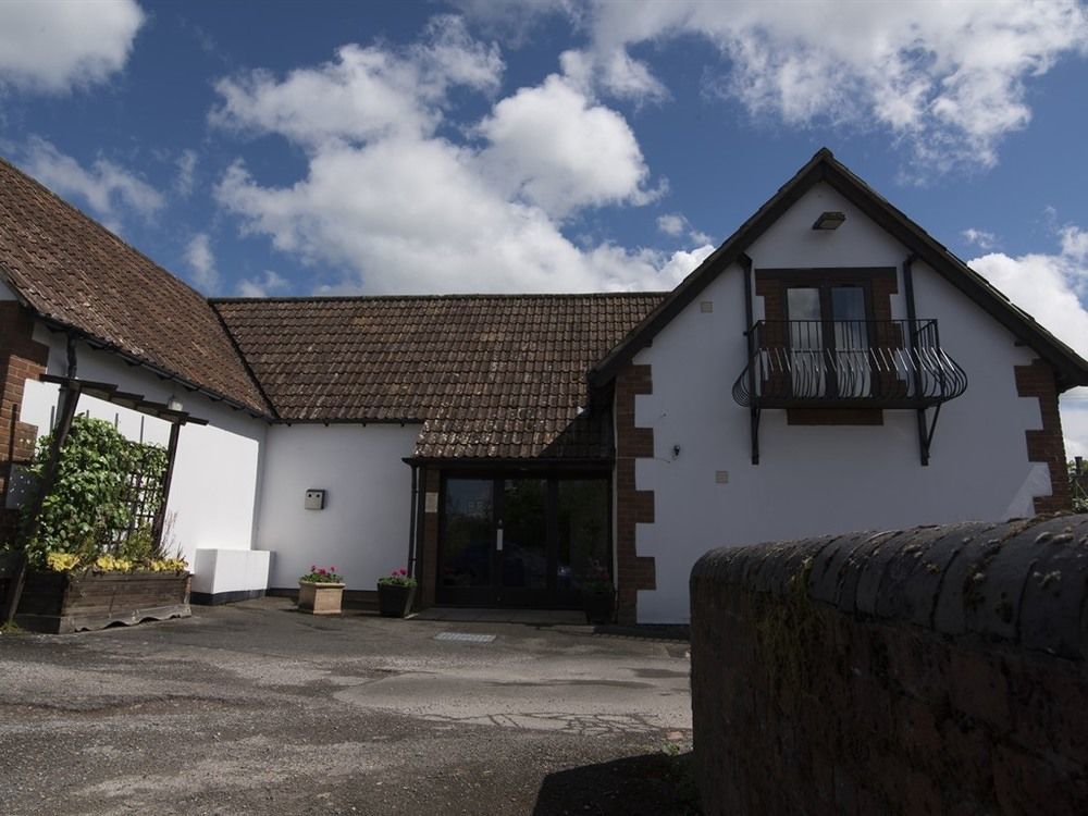The White Horse Inn Calne Exteriér fotografie